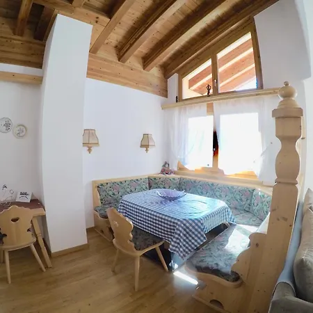 Haus Adora Apartment